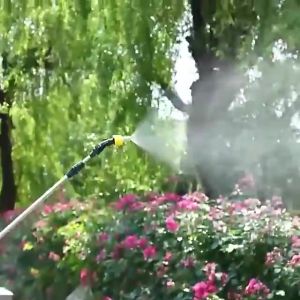 รับประกันผู้ขาย! 3/5 เมตร MOXXOM เครื่องพ่นยาไฟฟ้า เหมาะสำหรับรดน้ำดอกไม้และหญ้า เพิ่มความสะอาดบ้านฆ่าเชื้อโรคและฆ่าเชื้อ 180 นาที กระบวนการฉีดน้ำไฟฟ้า พัฒนาประสบการณ์ฉีด 3 ประเภท: หัวฉีดน้ำ, พ่นยาไฟฟ้า, ก้านฉีดยาพ่นยา