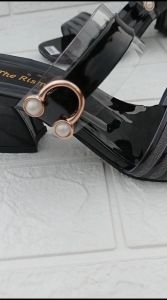 Sandal Heels Pesta Wanita Terbaru: Tren Modis dan Stylish