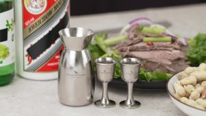 Boundless Voyage Titanium Cup 150ml Sake Carafe with 2 Mini Cups Portable Drinkware Japanese Sake Set Dishwasher Safe Ti3266D