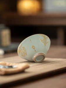 ถ้วยชาแบบยูหยาเคลือบเงินและทองแบบพิเศษสำหรับผู้เป็นเจ้าของ ชุดเครื่องดื่มชาสำหรับใช้ในงานฝีมือชา ถ้วยชาแบบทรงหมวกปีกข้างเดียว