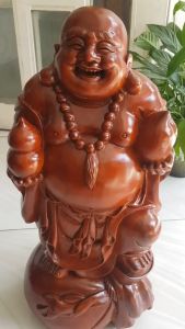 💥💥Tượng Di Lặc Đứng bao tiền to tay cầm hồ lô và quả đào cười tươi vui vẻ Cao 50cm x ngang 22cm x Sâu 19cm chất liệu gỗ gõ mật Anh Chị trưng phòng khách nhàcông ty Cửa Hàngtrên bàn thờ Thần Tài đẹp may mắn có 3380k ạ