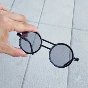 Kính Râm Tròn Dành Cho Nữ Photochromic Cổ Điển Vintage Khung Đen Trắng UV400 Kính Đi Biển Ngoài Trời Không Phân Cực