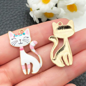 Set of 5/10 Whimsical Oil-Drip Cat Charms - Artistic DIY Craft Supplies for Unique Handmade Jewelry & Fashion Accessories