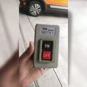 PUSH BUTTON 30A SWITCH ON OFF INDUSTRI SKAKEL BESAR MESIN LISTRIK 4500W 30 A