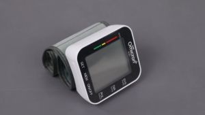 Pengukur Tekanan Darah model Gelang  RZ204 Tensimeter Digital Bahasa Inggris Alat tensi digital
