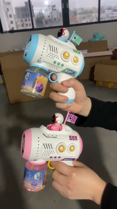 Mainan Buih Banyak/Outer Space Astronauts Bubble Gun Toy Childrens Automatic Lighting Aircraft Bubble Machine泡泡玩具枪