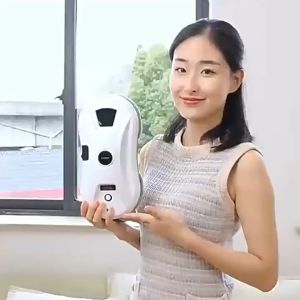Fully Automatic Window Cleaning Robot Ultra-Thin Intelligent Water Spray High-Rise Household Electric Glass Cleaning Robot