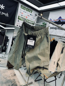 Mens Outdoor Outdoor Mountain Casual Pants Breathable Wear Resistant Ultralight Summer Shorts Plain Color Fashion City Style