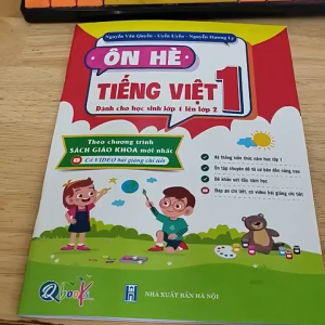 Sách - Ôn hè - Tiếng Việt 1 (Lớp 1 lên 2) - Chương trình mới (Qbooks)