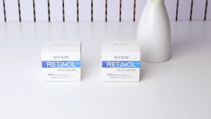 MOOYAM RETINOL FACE CREAM 50g - Menjadikan Kulit Awet Muda & Glowing serta Menyamarkan Kerutan Jerawat & Flek hitam