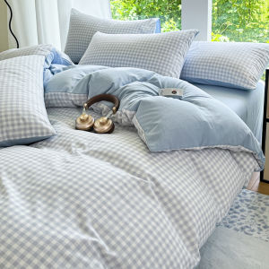 ชุดผ้าปูผ้านวม 3 ชิ้น เรียบง่าย นุ่ม สบายผิว (1 ปลอกผ้านวม + 2 ปลอกหมอน) (ไม่รวมไส้ผ้านวม) ลายตารางหมากรุก