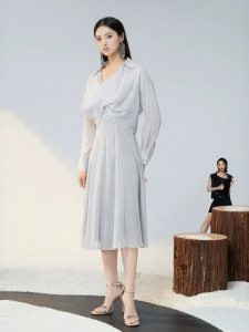 S·DEER | Bộ Đầm Hai Mảnh Dây V-Neck