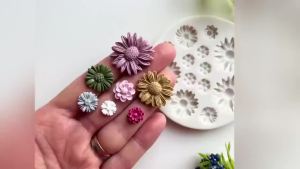 1 PC Daisy Silicone Mold Bouquet Polymer Clay Pattern Suitable for Soft Candy Crafts Cakes Baking and Hair Accessories