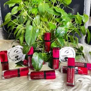 Bourjois Rouge Edition Aqua Laque Lipstik Lipmatte