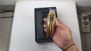 Alat Cukur Rambut Kemei KM-1973: Mesin Potong Rambut Mudah Digunakan & Charger