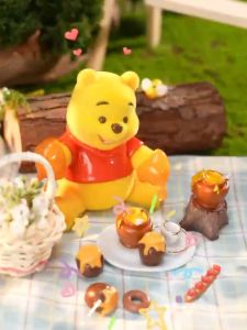 TOY TOY Disney Winnie the Poohs Happy Everyday Series Blind Box Flocking Collective Figures