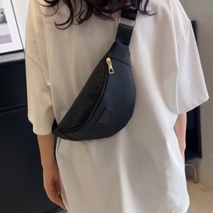 กระเป๋าคาดอก Mc 100% จัดส่ง พร้อม ถุงช็อป ป้ายราคาทุกใบ