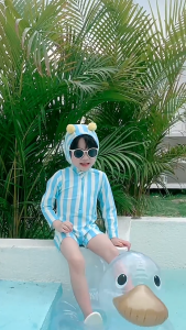 พร้อมส่งไทย 🇹🇭 ชุดว่ายน้ำ + หมวก สำหรับเด็กชาย และเด็กหญิง สไตล์เกาหลี