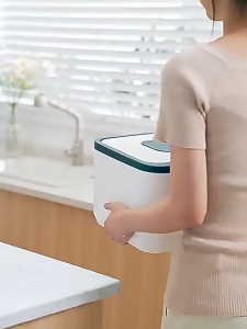 Household Rice Box 5kg Dengan Takar Sendok Cup