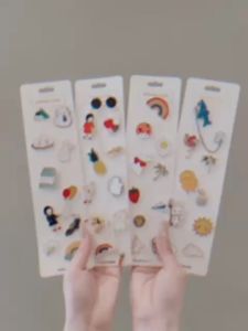 Pin Bross Cartoon Aksesoris Fashion Pin Hijab Button Brooch Motif Kartun Lucu