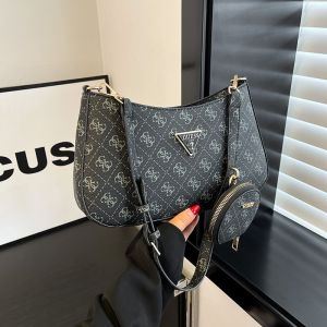 GUESS เดาว่ากระเป๋าใบ29x18x6cmFashion มีสายเดี่ยวพิมพ์ลายแฟชั่นสำหรับผู้หญิง2024กระเป๋าสุภาพสตรีสวยงาม