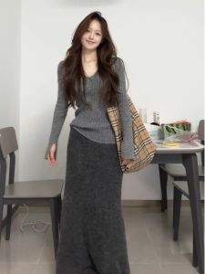 PEIXI | Slim Fit Long Sleeve V-Neck Sweater