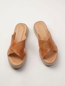 2025 New Womens Straw Woven Platform Sandals Thick Bottom Cross Band Slippers Casual Summer Leather mid Heel Slip-On Shoes