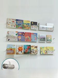 Acrylic Bookshelf Wall Mounted Transparent Display Shelf Childrens Picture Book Storage Rack No Drilling Required Modern Simple Style