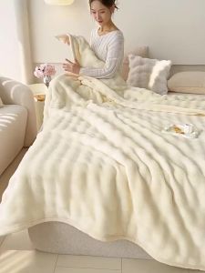 KAMONI | Chiếc Chăn Lông Thỏ Dày Cho Giấc Ngủ Văn Phòng Và Che Sofa