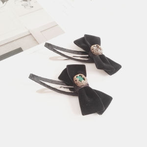Black Velvet Butterfly Knot BB Clip Autumn Winter Versatile Hair Accessories Side Clips Forehead Clips Girl Korean Style Duckbill Clip