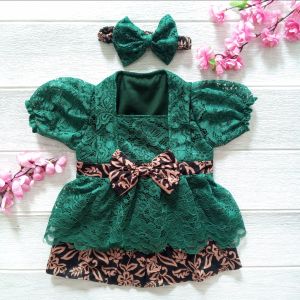 Setelan Kebaya Bayi 1 Tahun Kutubaru Encim Betawi Brukat Batik Hijau Botol Pita Free Bando