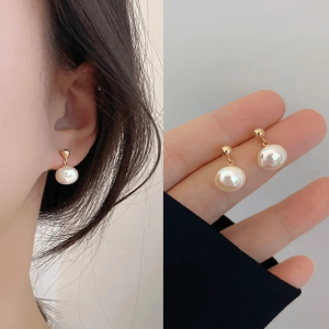 Elegant White Pearl Stud Earrings Korean Minimalist Design Versatile Womens Fashion Jewelry Accessory New 2025