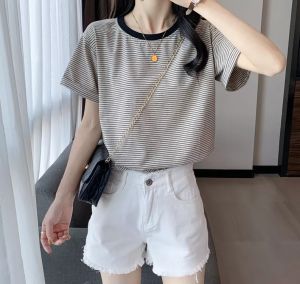 IELGY womens summer loose niche large size short-sleeved striped top