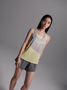 Saucony | Moisture Wicking Quick-Dry Summer Vest