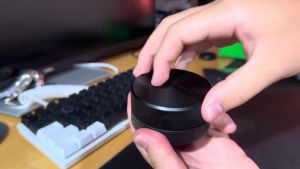 Thiết bị điều khiển Razer Wireless Control Pod - for Peripherals and Speakers_Mới hàng chính hãng