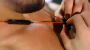 Awei A920BL Tai nghe bluetooth không dây đeo cổ Tai nghe nhét tai Tai nghe không dây Bluetooth 5.3 với thiết kế từ tính Loa nghe nhạc thể thao có mic Tai nghe âm thanh nổi chống nước treo cổ cho tất cả các thiết bị di động Bluetooth