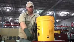 มือหมุน น้ำมัน, สูบน้ำมัน มือหมุนสูบน้ำมัน ปั้มน้ำมัน, รองเท้า 200 ลิตร, หมุน, สูบน้ำมัน, ตัวเครื่องปั่น, ถนัด ใช้งานที่ง่าย