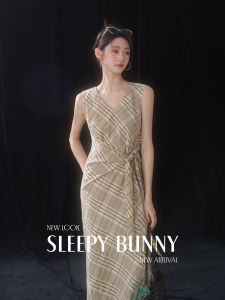 Đầm Midi Voan Nơ V-Neck Carô Vintage Không Tay