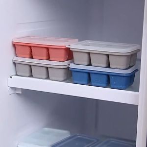 5Pcs  Silicone Ice Cubes Tray with Lid - 6-grids Frozen Mold - Jelly Maker Whiskey Wine Square Ice Cubes Mold
