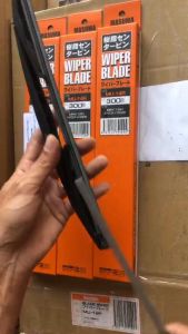 CHỔI GẠT MƯA SAU MS-14R  12inh ~300mm.Thương hiệu MASUMA (Nhật bản ) Ttương kích với nhiều dòng xe trên thị trường. bảo hành 12 tháng tương đương 30.000km