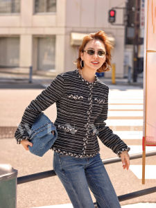WinnieTang Slimming Contrast Color Stripe Mixed Fabric Sequin Weave Belted round Neck Jacket for Women Fashionable Warmth
