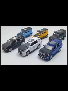 1:36 Nissan Toura SUV Car GTR Die-cast Alloy Car Model Off-Road Vehicle Figurine Simulated Toy High Simulation Toy Car Model Collection Decoration and Display Childrens Car Toy