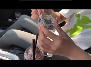 SG Stock Acrylic Music Box Manual Winding Music Toy Wind-Up Movement Goodie Bag Christmas Birthday Gift Music Lover