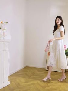 Koradior | Elegant Lace Rose Medium-long Dress