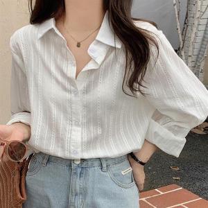 เสื้อเชิ้ตแขนยาวสไตล์ฝรั่งเศส ฤดูใบไม้ผลิ บาง ลายทาง ป้องกันแสงแดด ดีไซน์เสื้อเชิ้ตผู้หญิง เสื้อเชิ้ตสีขาว ทรงเข้ารูป