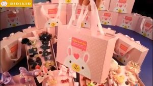 Hộp kẹp tóc cho bé - Màu hồng (Quà tặng đáng yêu cho bé gái) - kèm hộp có quai xách