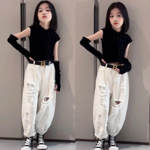 Áo Thun Trẻ Em Mùa Hè Áo Vest Áo Thun Áo Chui Đầu Quần Jeans Denim Lỗ Thời Trang Cá Tính Bộ Đồ Hai Mảnh Cho Bé Gái