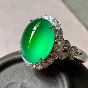 Jadeite Color Green Men And Womens Ring With S925 Silver And Zircon