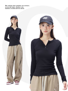 เสื้อยืดคอวีถักทรงสลิมฟิตแขนยาวสำหรับผู้หญิงในฤดูใบไม้ร่วง เสื้อชั้นในคอวีเปิดครึ่งตัว เสื้อผ้าทำงานสไตล์อเมริกัน