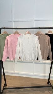 B3996 Vintage Girl Textured Knit Cardigan